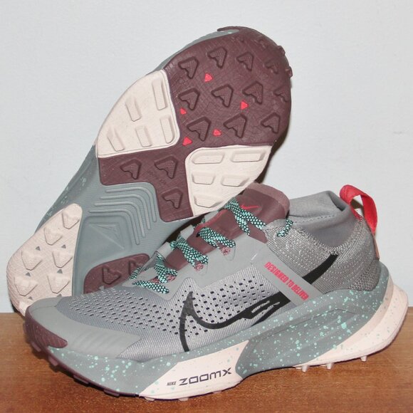 Nike ZoomX Zegama Trail Running Shoes Womens 8 Mica Green Sequoia - Picture 1 of 6